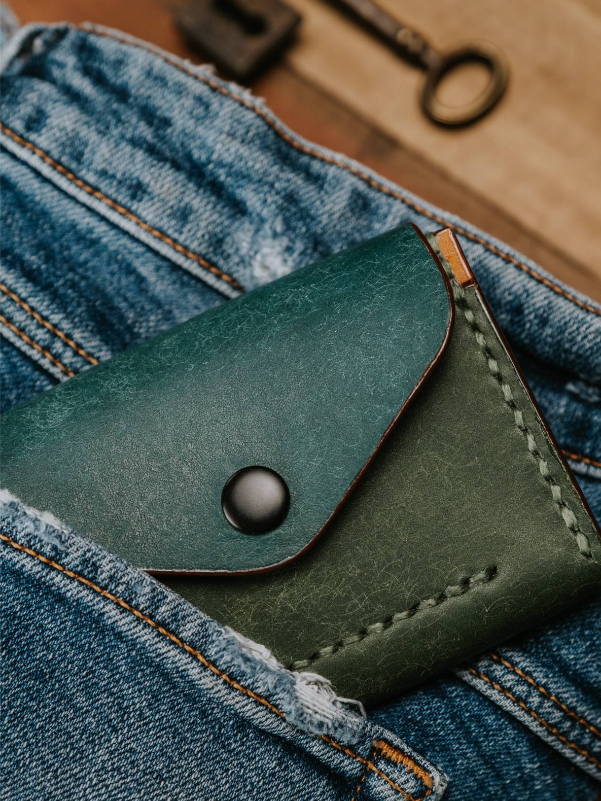 THE TRAVELLER V2 WALLET