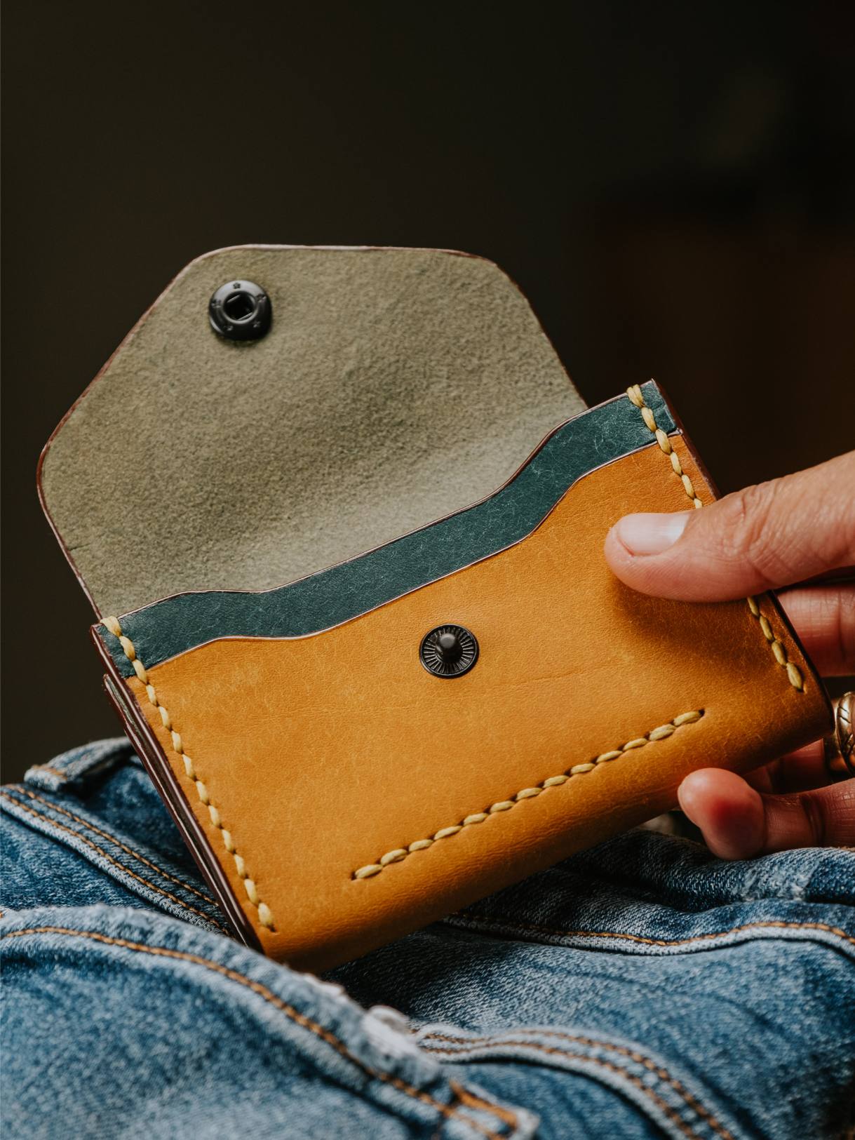 THE TRAVELLER V2 WALLET