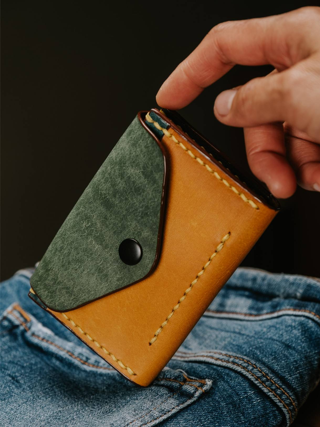 THE TRAVELLER V2 WALLET