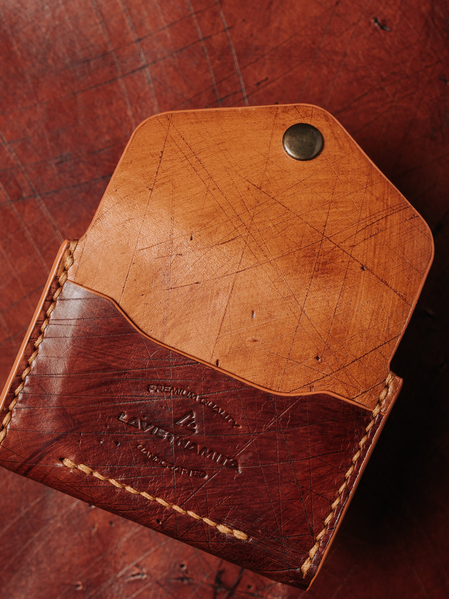 THE TRAVELLER V2 WALLET