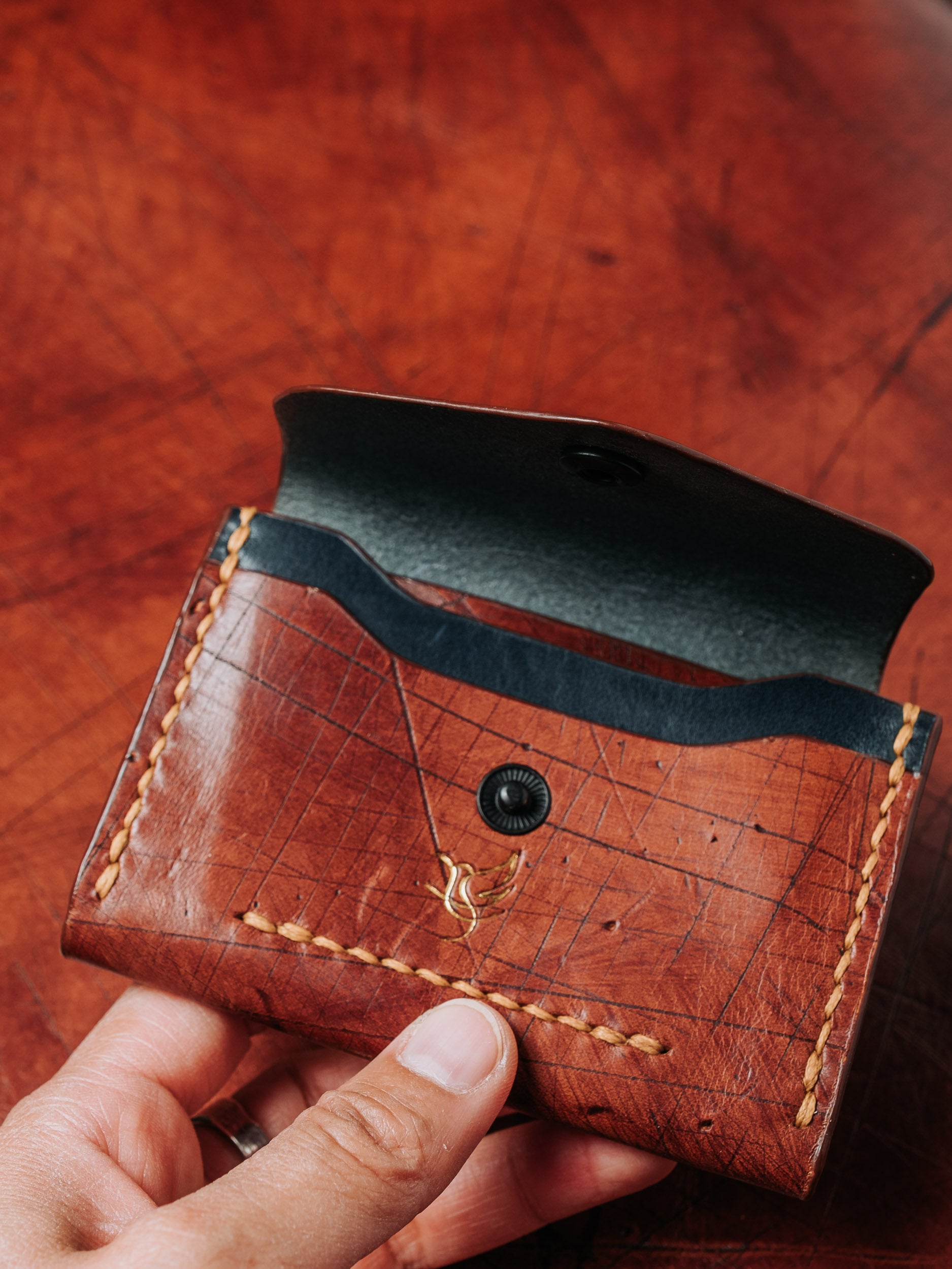 THE TRAVELLER V2 WALLET