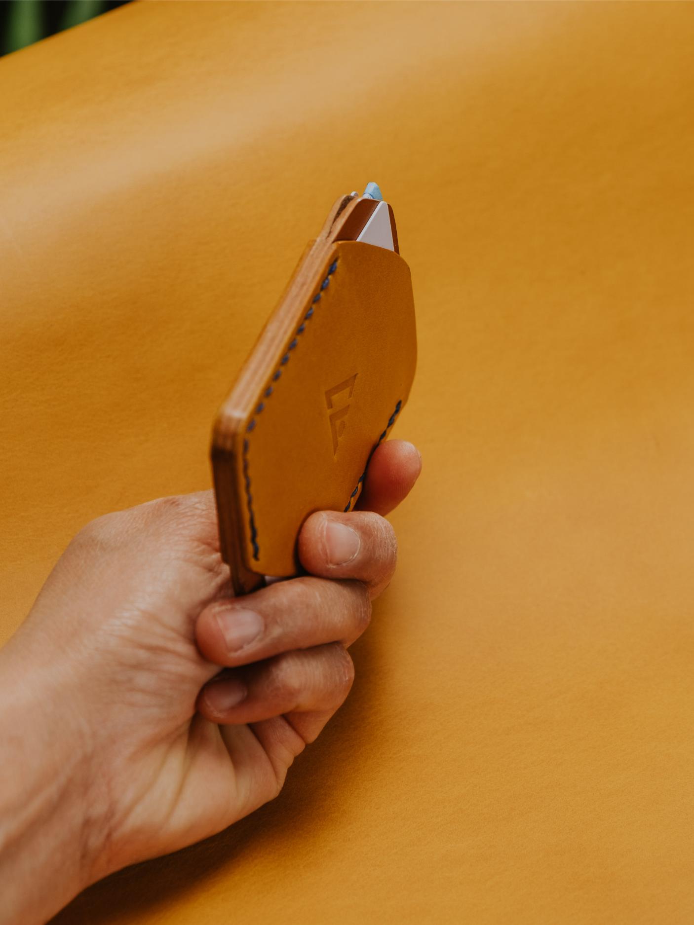 GENKIE MINI LEATHER WALLET
