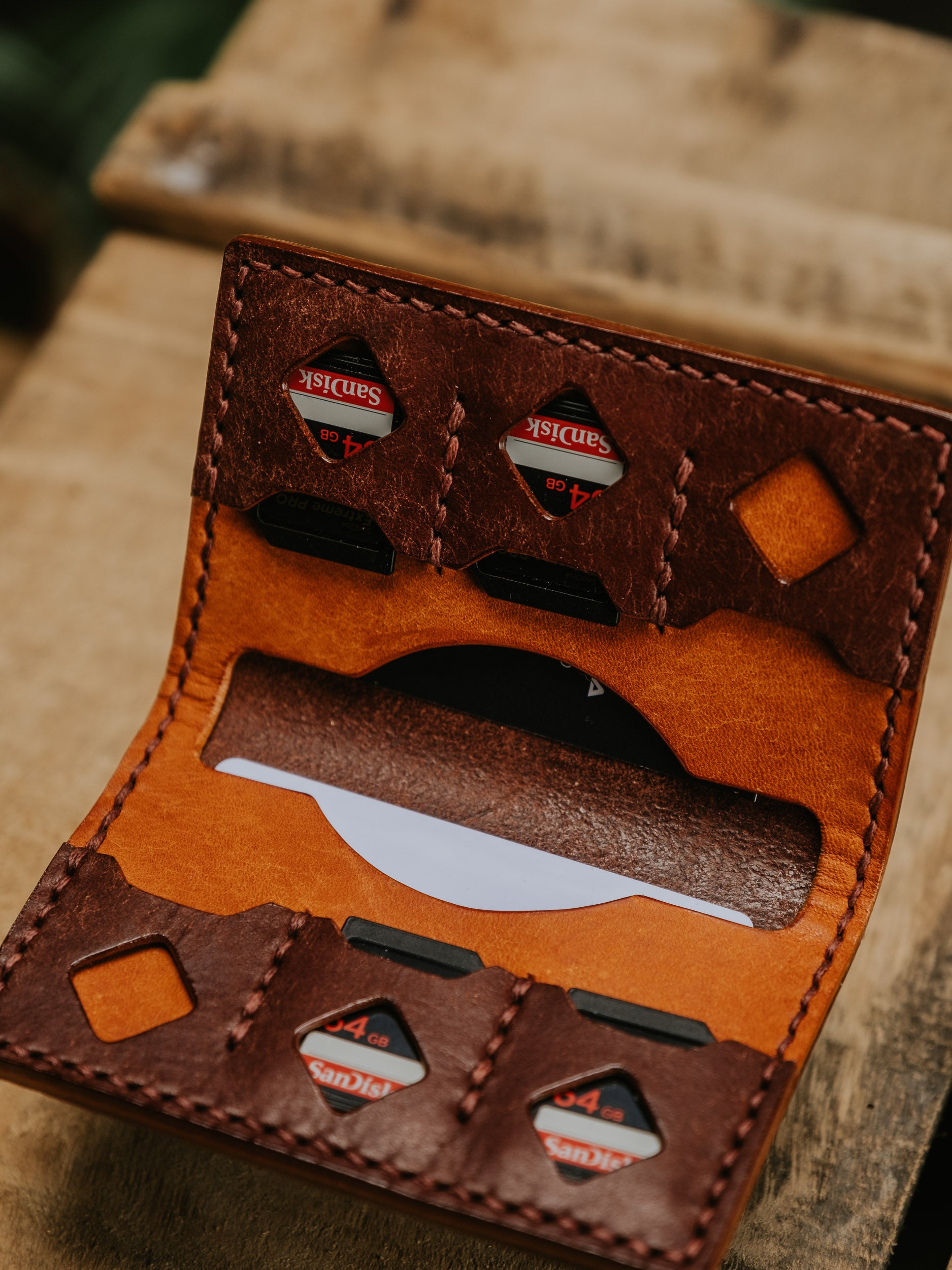 LVM SD CARD LEATHER WALLET