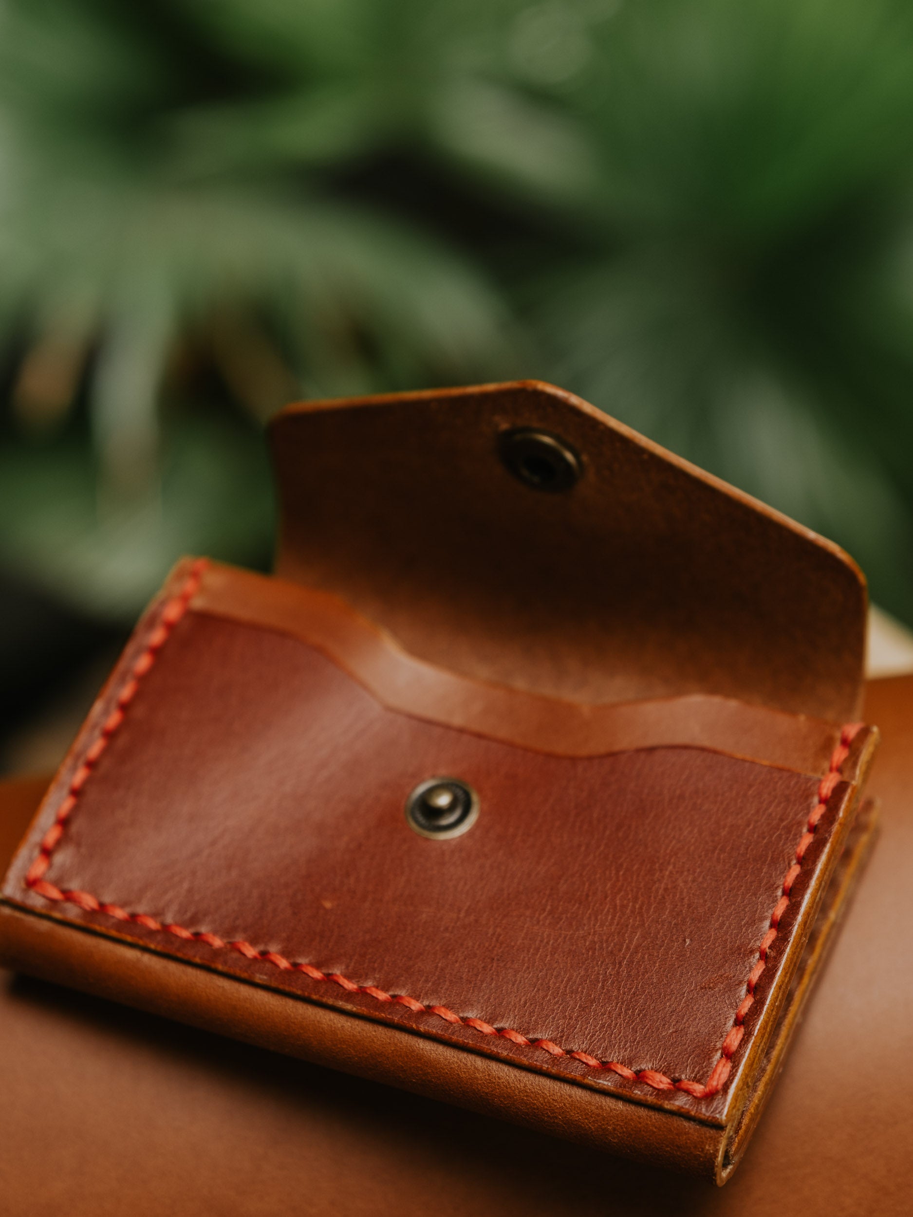 THE TRAVELLER LEATHER WALLET