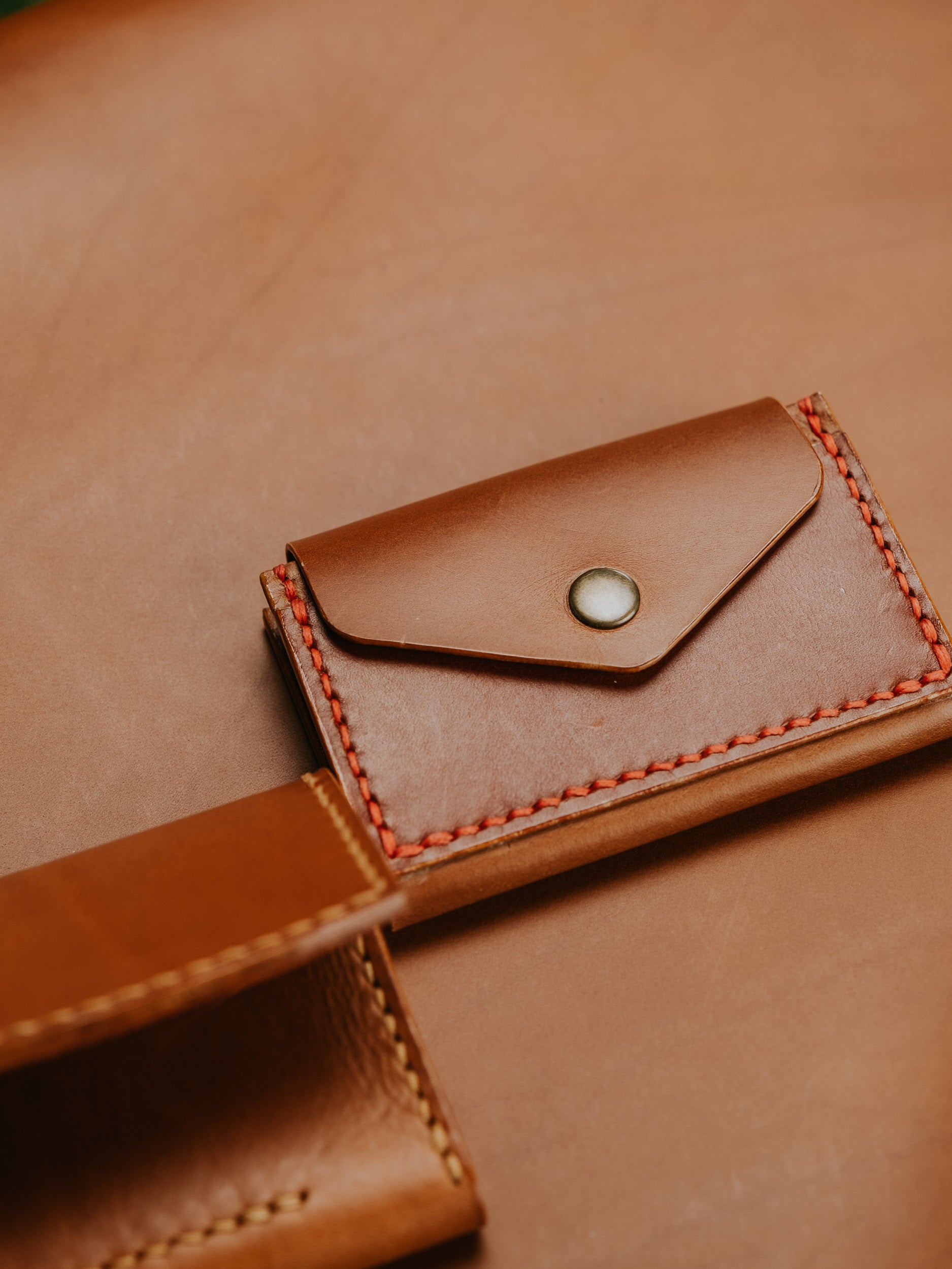 THE TRAVELLER LEATHER WALLET