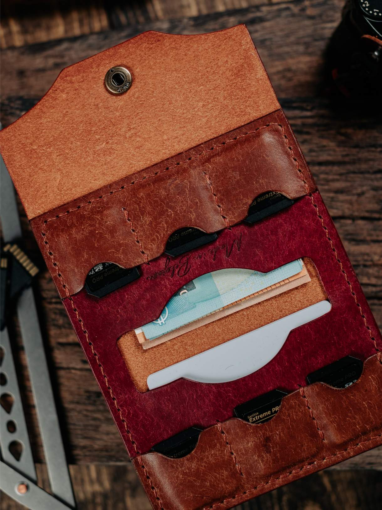Lavietnamita handmade leather wallet 6 sd card and cash for photographer inner side