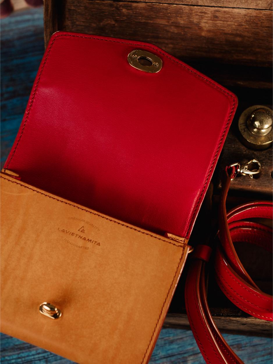8111 Cross Body
