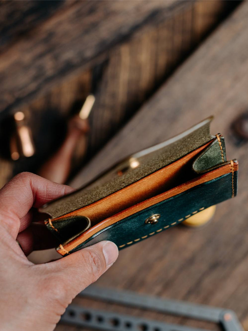 THE TRAVELLER V2 WALLET