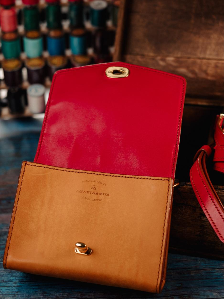 8111 Cross Body